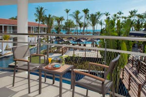 The Preferred Club Junior Suite Tropical View at Dreams Flora Resort & Spa 